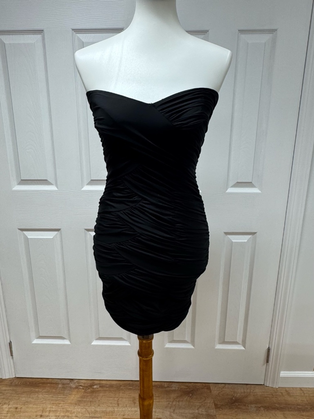 Olga & Maya Black Strapless Ruched Mini Dress - Size S - NEW Without Tags. - Picture 5 of 14